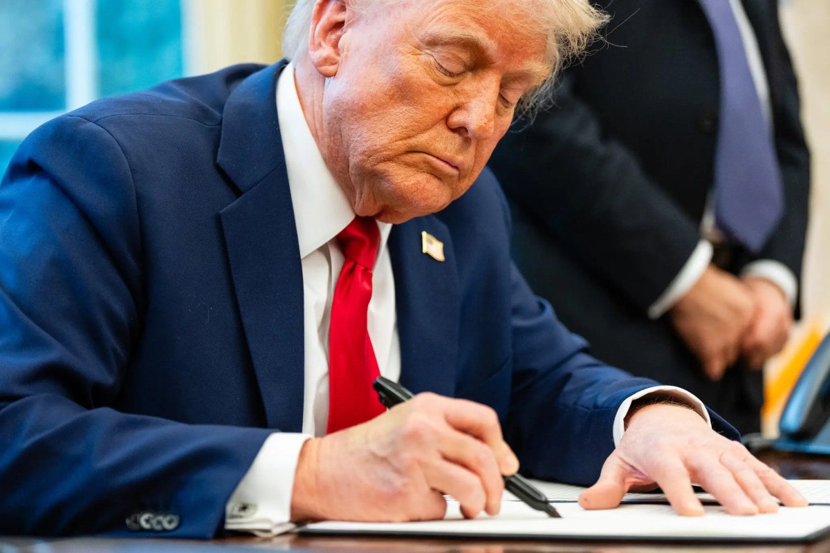 abd baskani trump kanadaya yonelik acikladigi tarifeleri 30 gunlugune durdurdu 0 kRb2FN1U