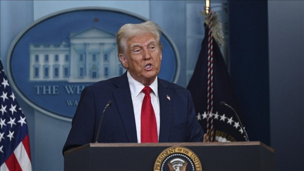 abdden meksika ile kanadaya yuzde 25 cine yuzde 10 gumruk vergisi karari eF3HuxeT