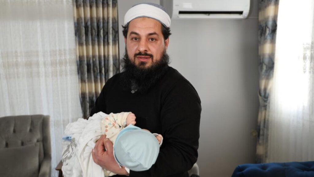 adanada bebekten topuk kani alinmasina ailesi izin vermedi 25 aylik bebege kayyum atandi dThk6zI4