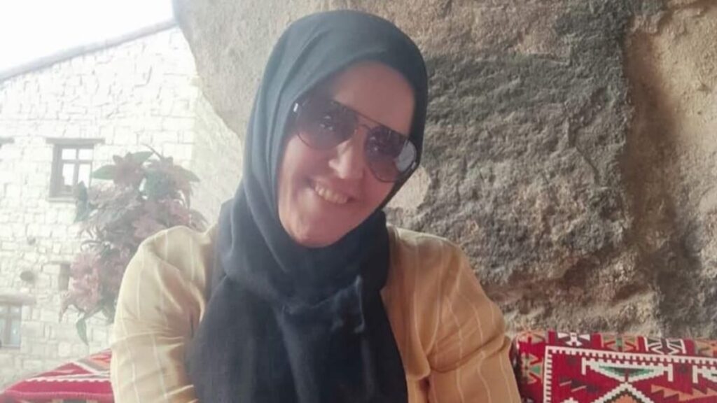 afyonkarahisarda oglu tarafindan vurulan kadin hayatini kaybetti urQKHmLR