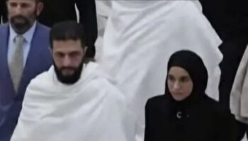 ahmed es seranin esi ilk kez goruntulendi beraber umre yaptilar yDR3DdmC