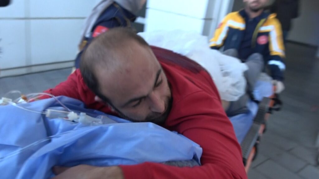 aksarayda imam kendisine saldiran komsusunu bicakladi clOJssfd