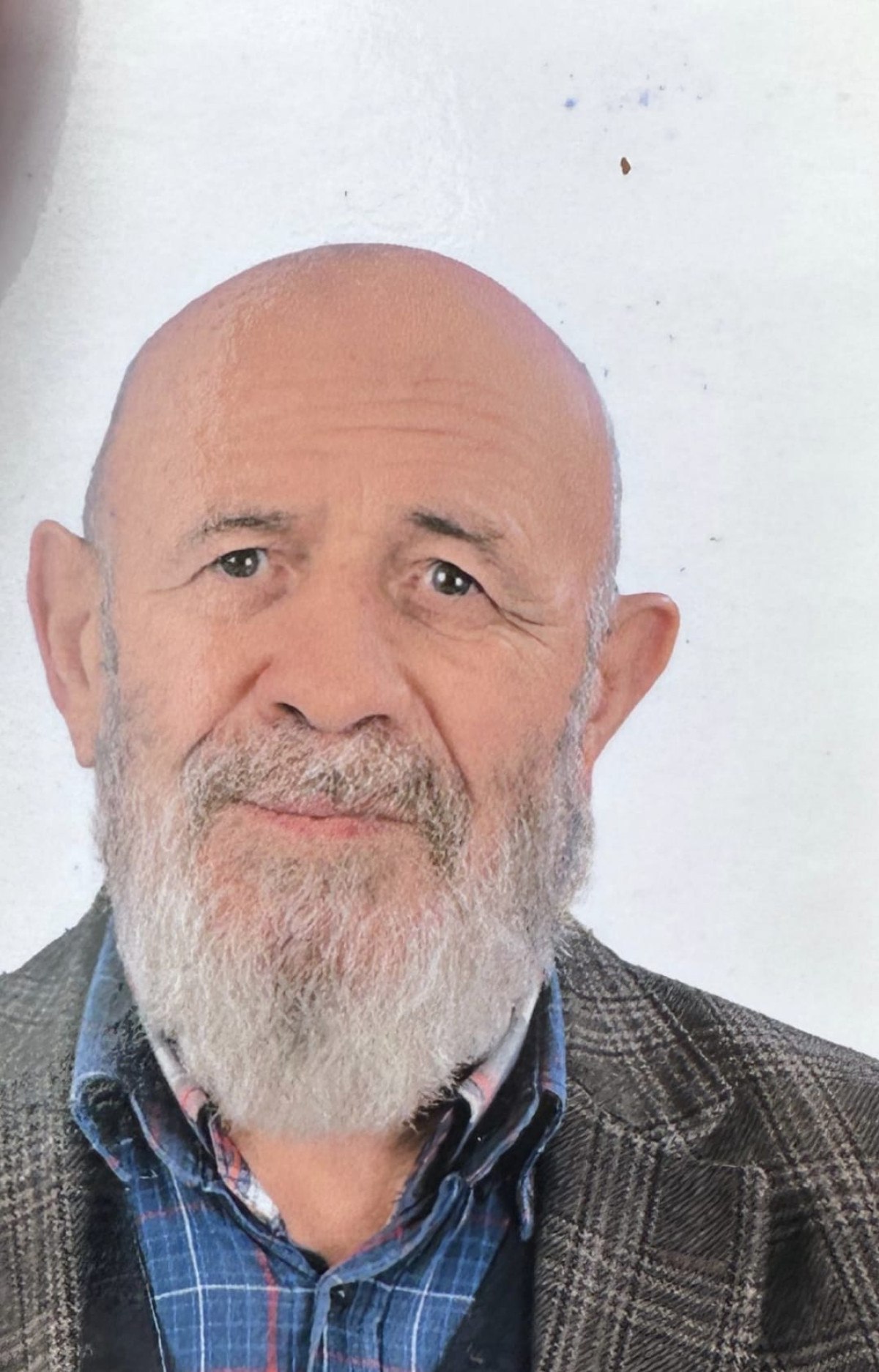 aksarayda kar yagisini izlemek isteyen eski baskan pencereden dustu hayatini kaybetti 1 I72MO3TH