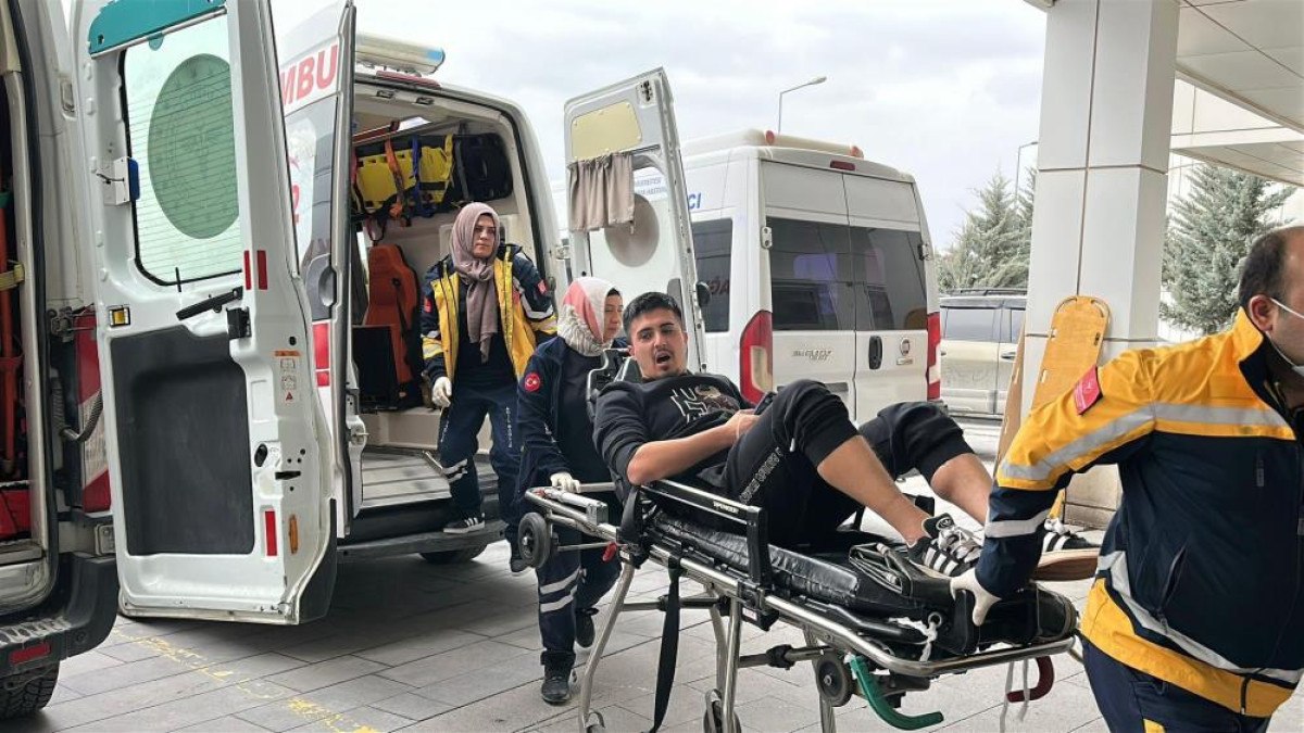 aksarayda kardesi ve yegenini bicaklayan supheli tutuklandi 0 Q8cFR936