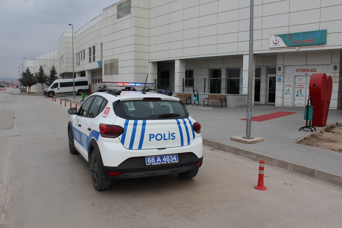 aksarayda kardesiyle yegenini bicakladi 3 bVy946VG