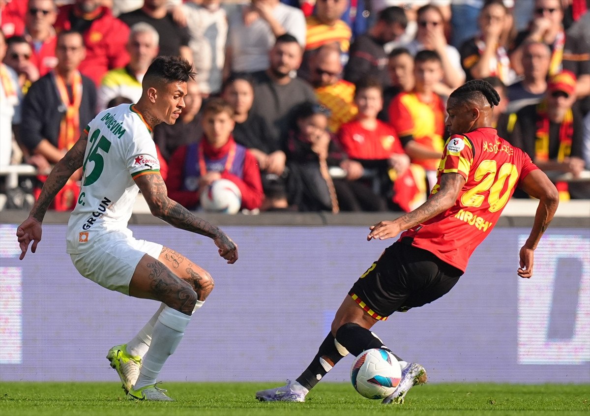 alanyaspora goztepe karsisinda tek gol yetti 4 rQJrrA4j