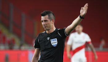 ali palabiyiktan galatasaray sozleri kirmizi kart gosterdim hakemligim bitti XyDYbAXU