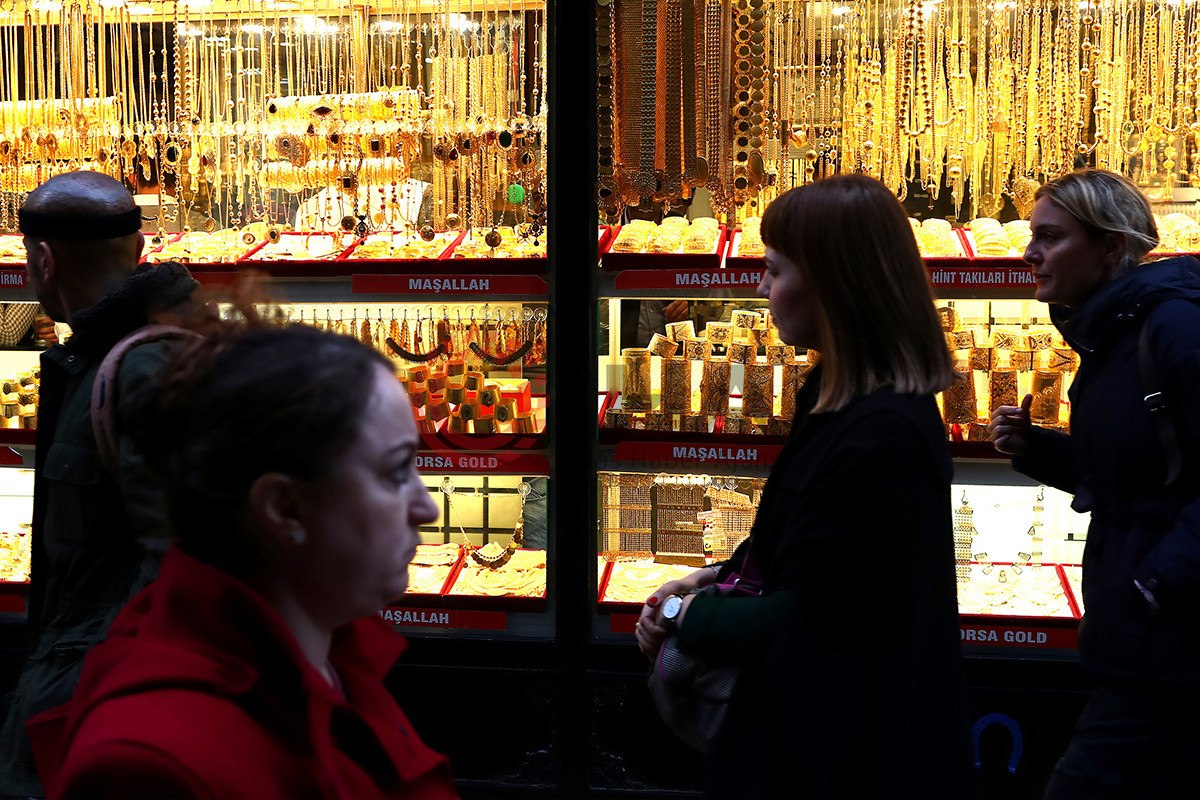 altinin grami 3 bin 176 liradan islem goruyor 0