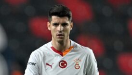alvaro morata galatasarayda ilk macina cikti zNvZapUc