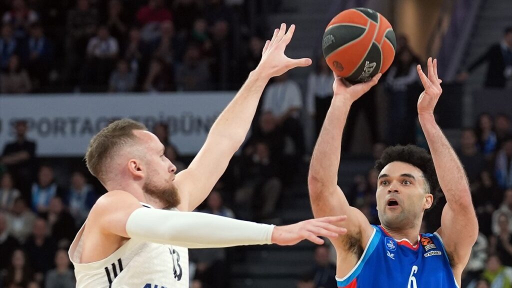 anadolu efes euroleaguede real madridi yendi RzXuvBVu