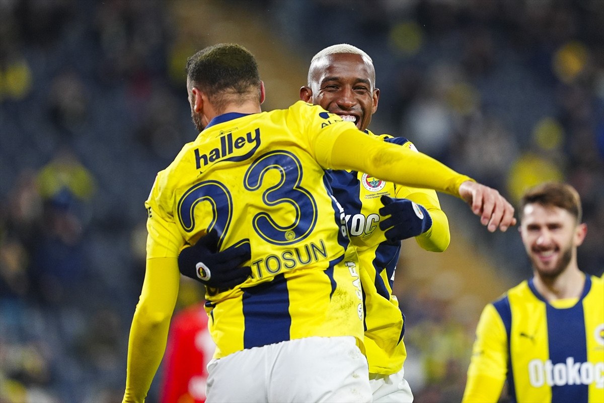 anderson talisca ve cenk tosundan klasiklesen sevinc 1 S9CSu8gI