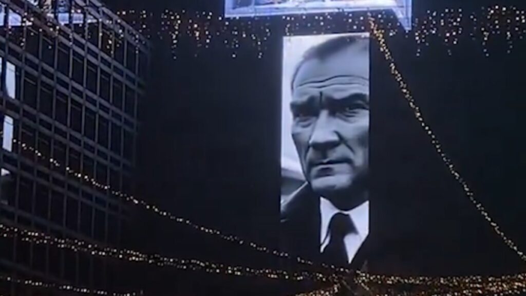 ankarada kizilay meydaninda ledli ataturk goruntuleri yayinlandi 8VhsQuBA