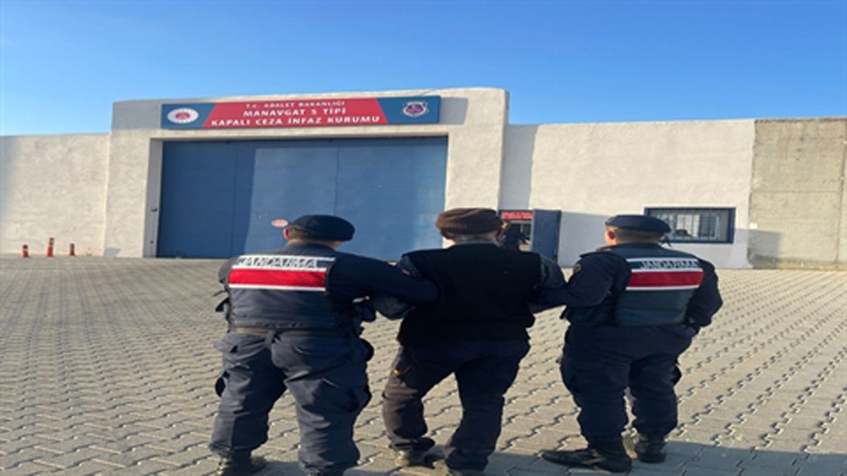 antalyada saldirdiklari kadini olduren kopeklerin sahibine hapis cezasi 2 Z7Vga25A