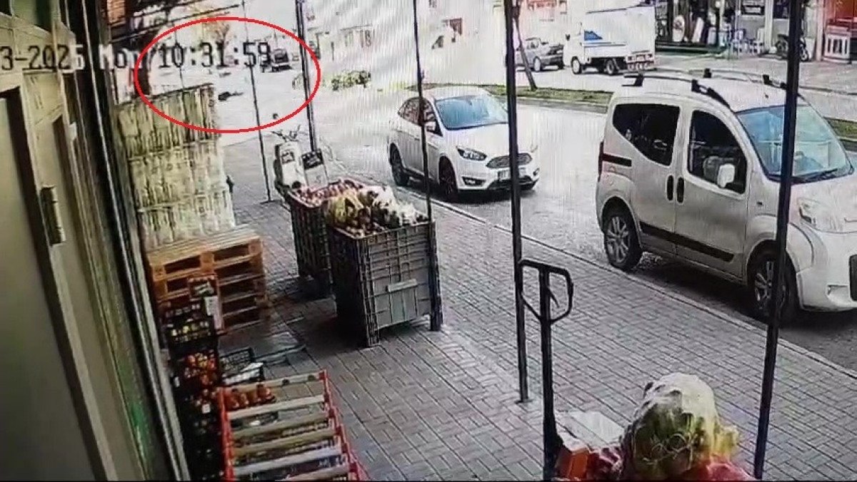 antalyada u donusu yapan otomobil motosiklet ile carpisti 1 yarali 0 tYKUXm7h