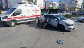 Antalya'da 'U' dönüşü yapan otomobil, motosiklet ile çarpıştı: 1 yaralı 1 antalyada u donusu yapan otomobil motosiklet ile carpisti 1 yarali adI8GgXm