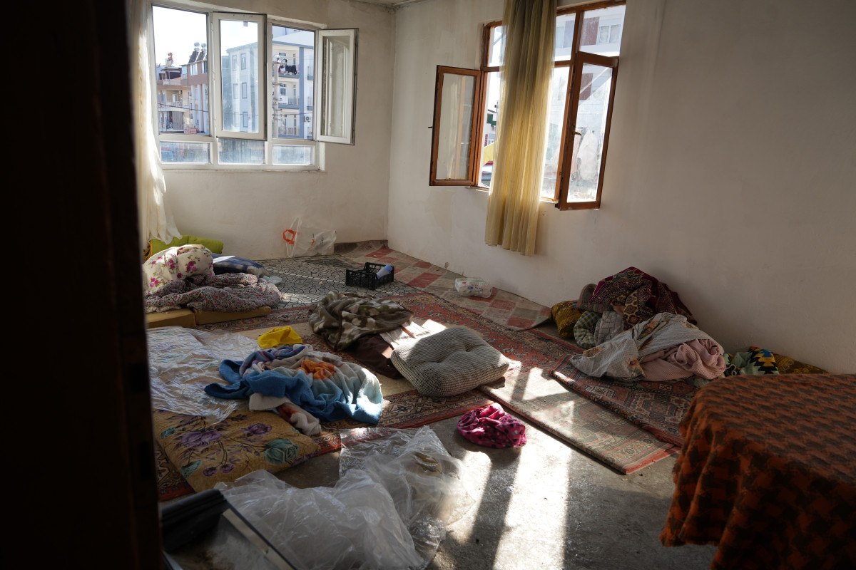 Antalya'da yangından kurtarılan çocuk: Beni hastaneye götürmeyin annemin parası yok 4 antalyada yangindan kurtarilan cocuk beni hastaneye goturmeyin annemin parasi yok 3 8ZIrEWbz