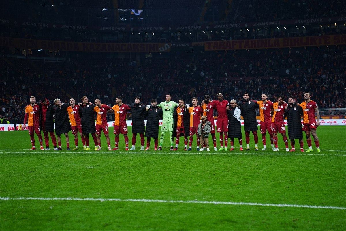 Avrupa'da kader gecesi: Beşiktaş, Fenerbahçe ve Galatasaray tur için sahada 1 avrupada kader gecesi besiktas fenerbahce ve galatasaray tur icin sahada 0 6uqyNAsr