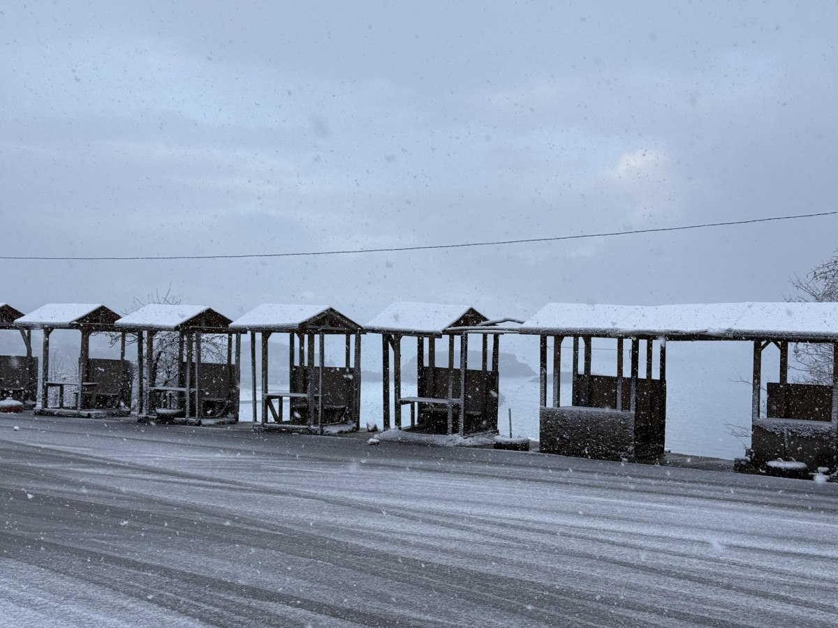 bartinda kar yagisi suruyor 3 59EgAbrV