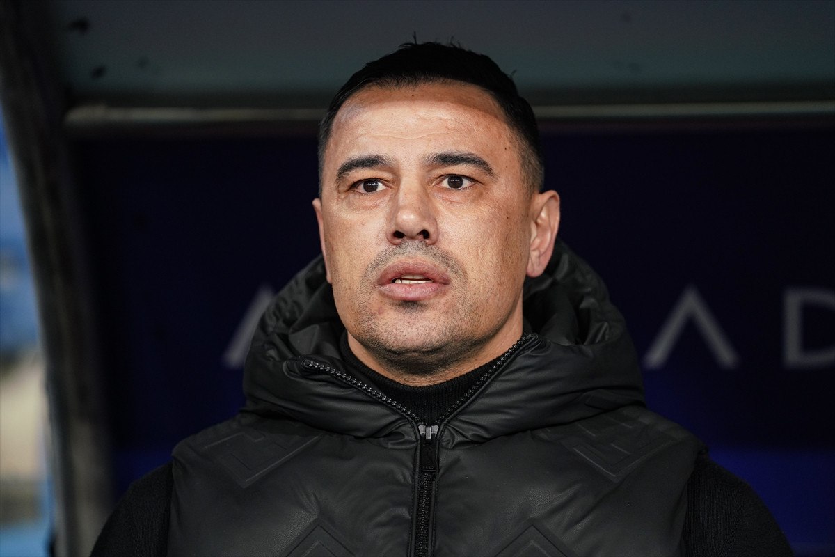 basaksehir evinde samsunspora 4 gol atti 4 gHi8fGac