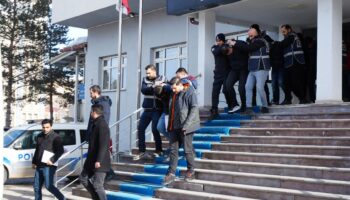 bayburtta kari koca ve bacanagin kurdugu cete cokertildi GySiMaCS