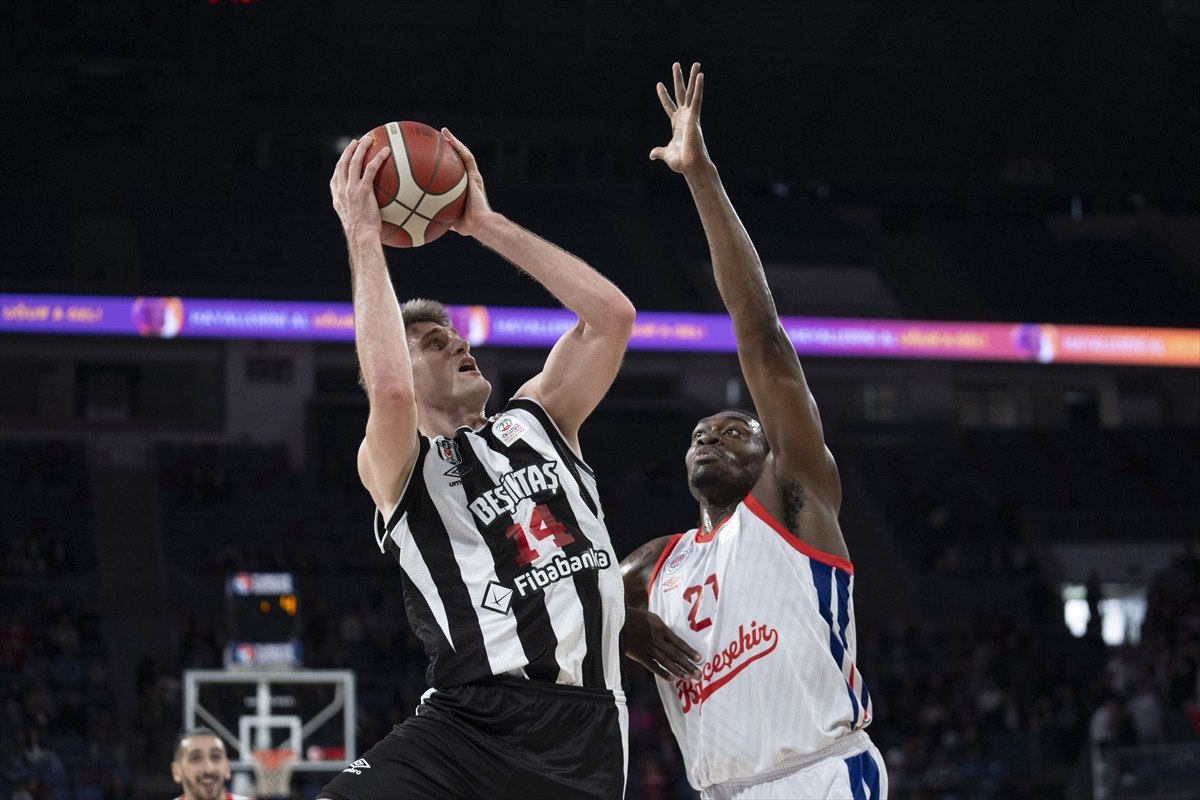 Beşiktaş, Bahçeşehir Koleji'ni yendi 1 besiktas bahcesehir kolejini yendi 0 kCafneYv