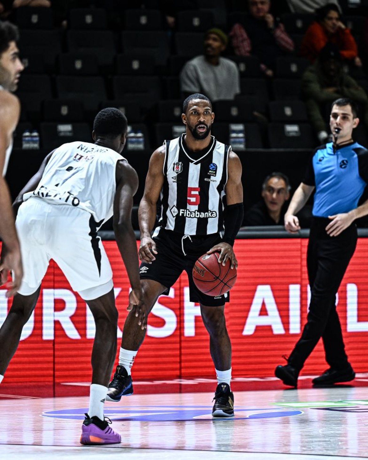 besiktas eurocupta play offlara kaldi 0
