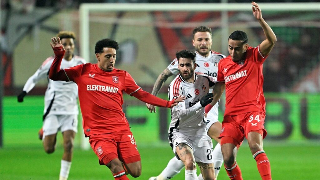 besiktas twenteye yenildi cLUwewmX
