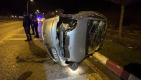 bilecikte takla atan aractan burnu bile kanamadan cikti QsqvjQ56