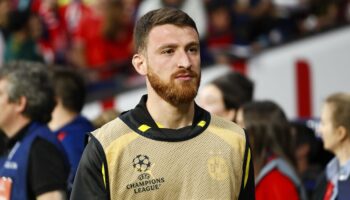 borussia dortmund salih ozcani takima geri cagirdi 64wUP8C2