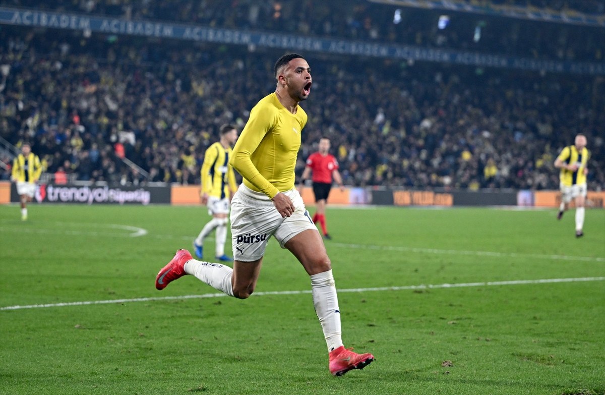 bu fenerbahceye kalp dayanmaz geriye dusuyor maci ceviriyor 1 Wb9eD5fi