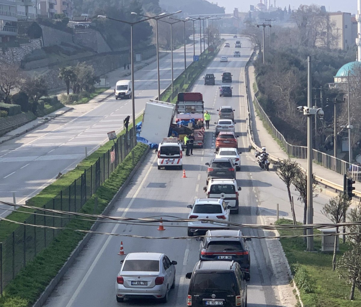 bursada tirin dorsesinden makine kontrol paneli dustu 0 BwUkph3p