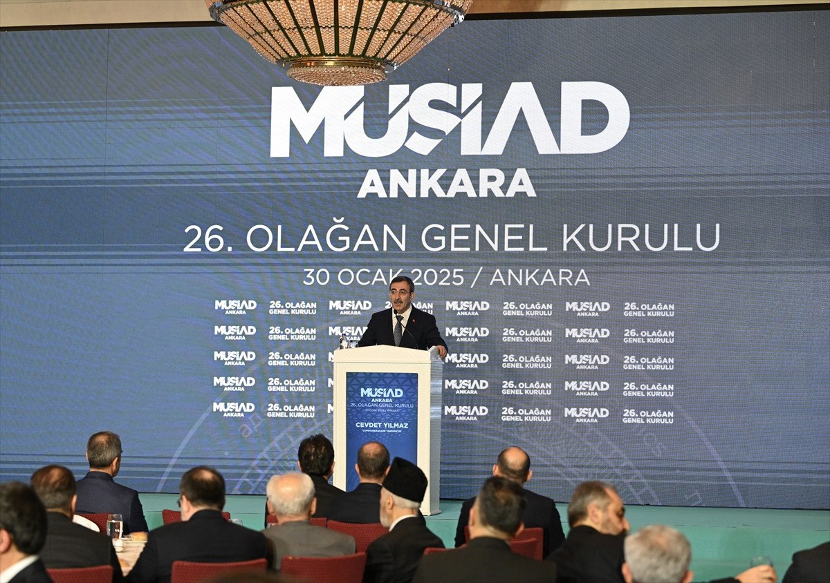 cumhurbaskani yardimcisi yilmaz yillik enflasyonumuzdaki dusus devam edecek 3 lyaXFIZy