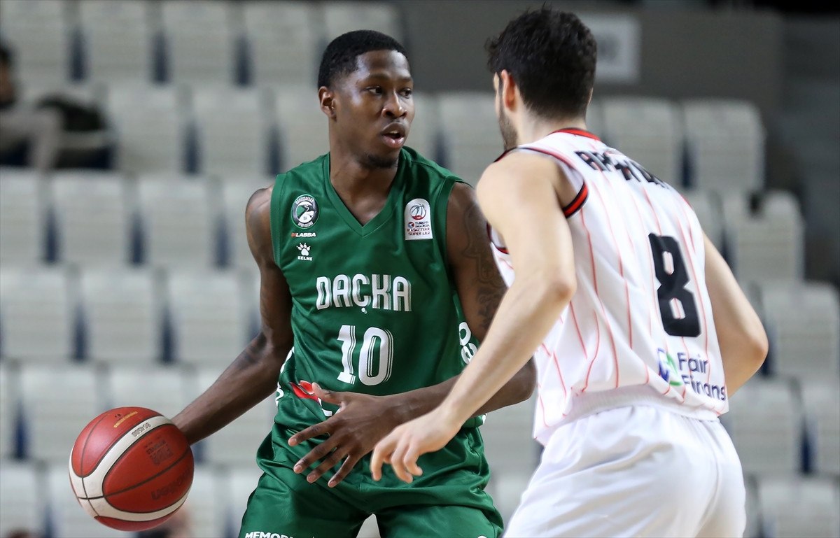 darussafaka manisa basketi uzatmada maglup etti 0 dnuWMBP8