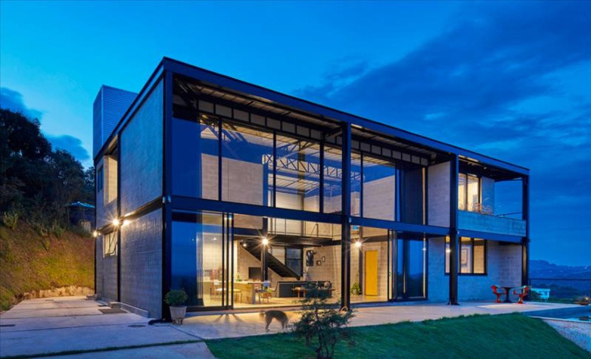 deprem sonrasi celik yapilara ilgi yogun 1 lrgngJqI