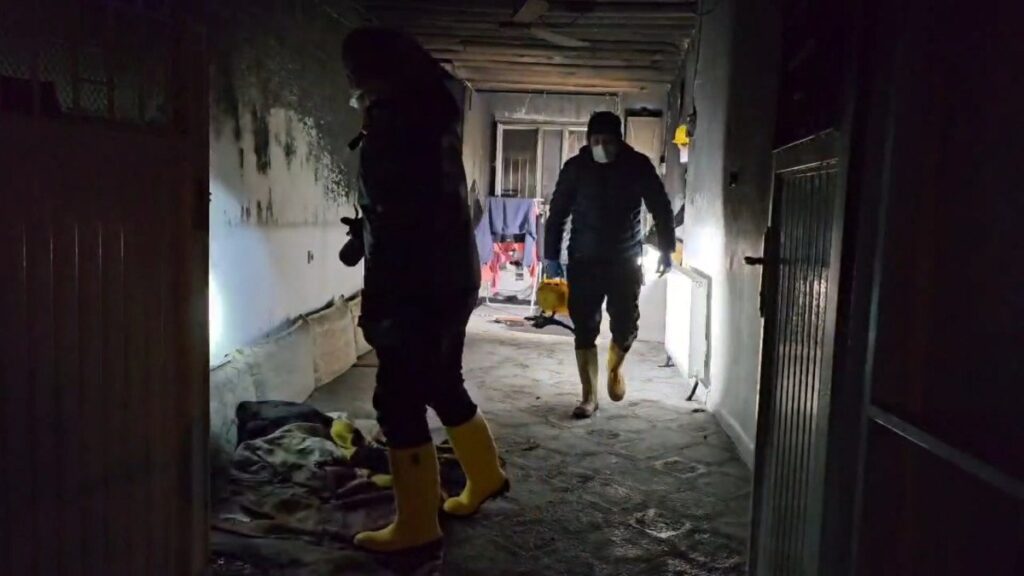 diyarbakirda sigara izmaritinden cikan yanginda felcli hasta agir yaralandi hWFkxhgf