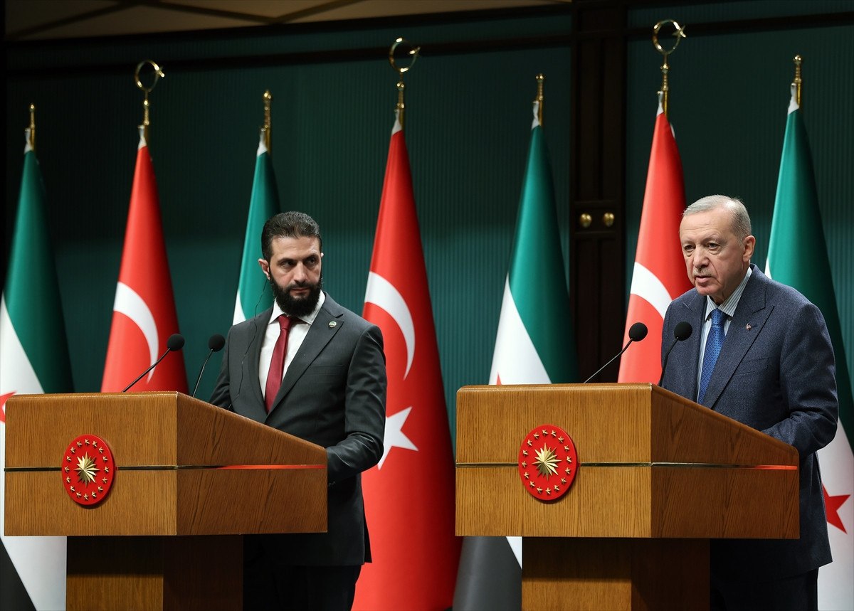 dunya basini erdogan sara gorusmesini yakindan takip etti 2 OqA6k4zH