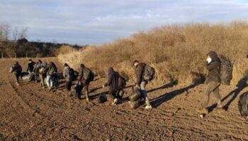 edirnede 13 duzensiz gocmen yakalandi MwO3zG9L