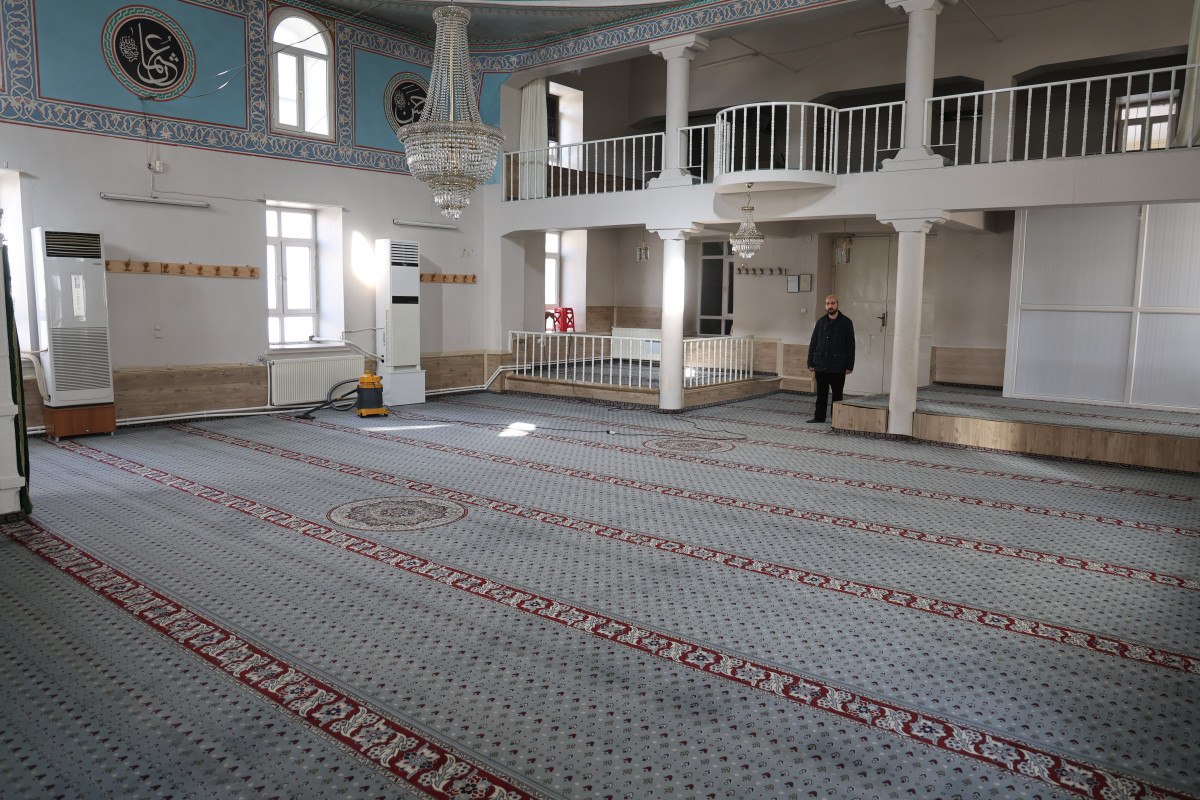 elazigda camiye torpilli saldiri namazdaki cemaat buyuk korku yasadi 2 F1Yz31VJ