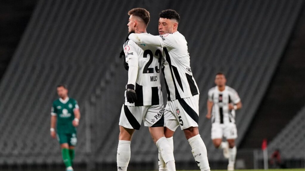 ernest muci 6 golunu atti iPZrQSKb