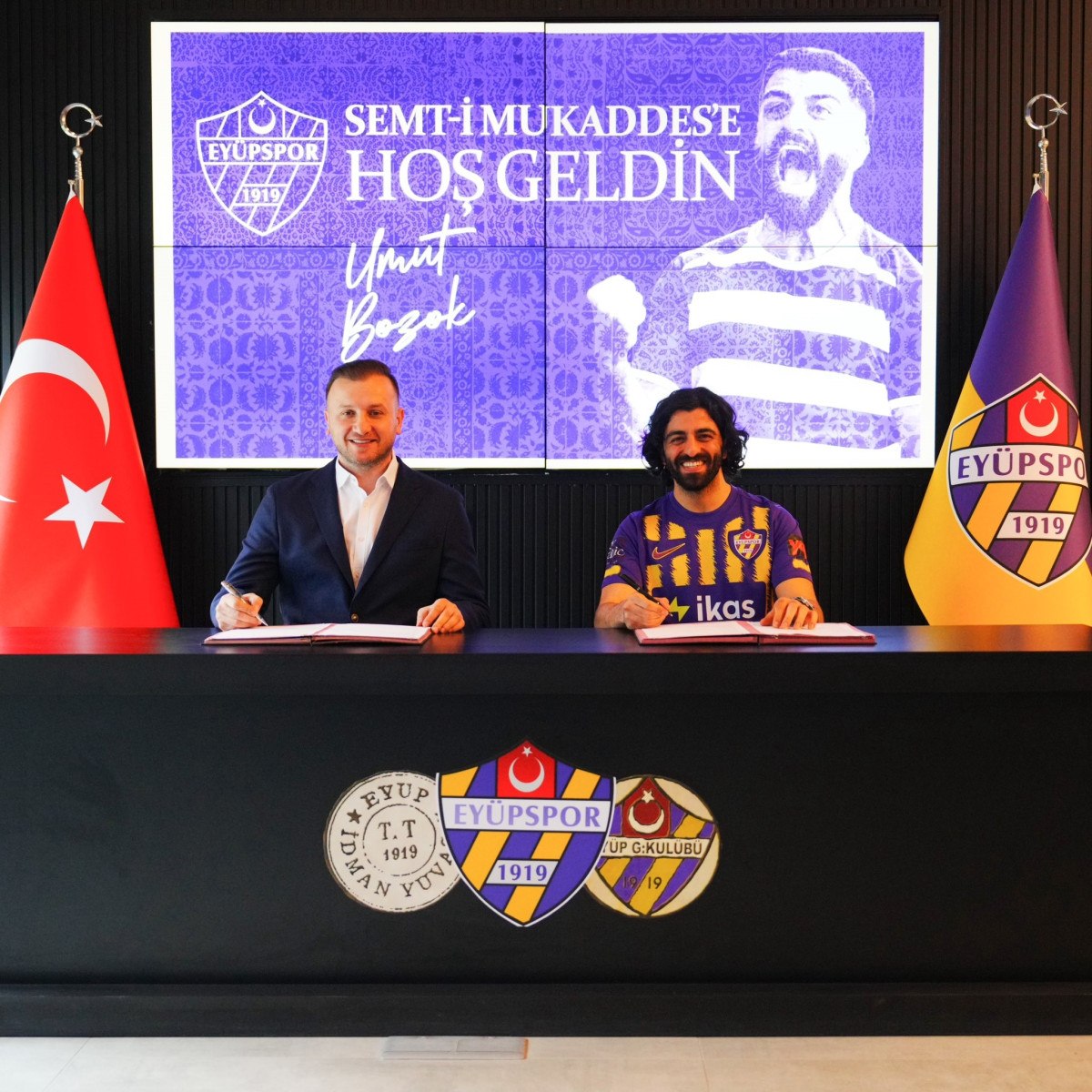 eyupspor umut bozokla sozlesme imzaladi 0 ZyYJhWpr