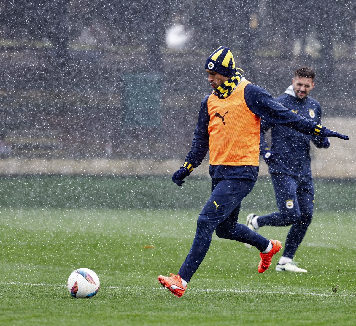 Fenerbahçe'de, Alanyaspor maçının hazırlıkları başladı 2 fenerbahcede alanyaspor macinin hazirliklari basladi 1 WHZeTqFV