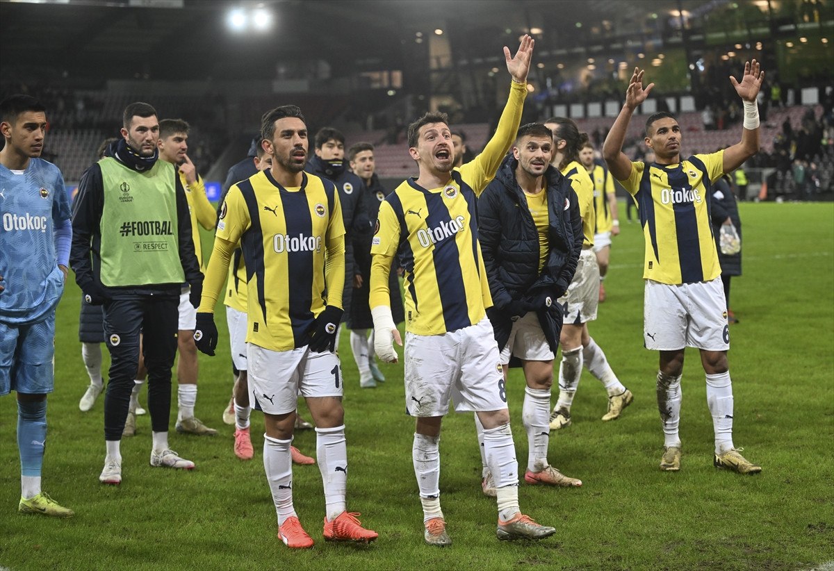 Fenerbahçe'ye tur atlatan an: Braga'nın son dakika golü iptal oldu 2 fenerbahceye tur atlatan an braganin son dakika golu iptal oldu 1 pfgyz5HN