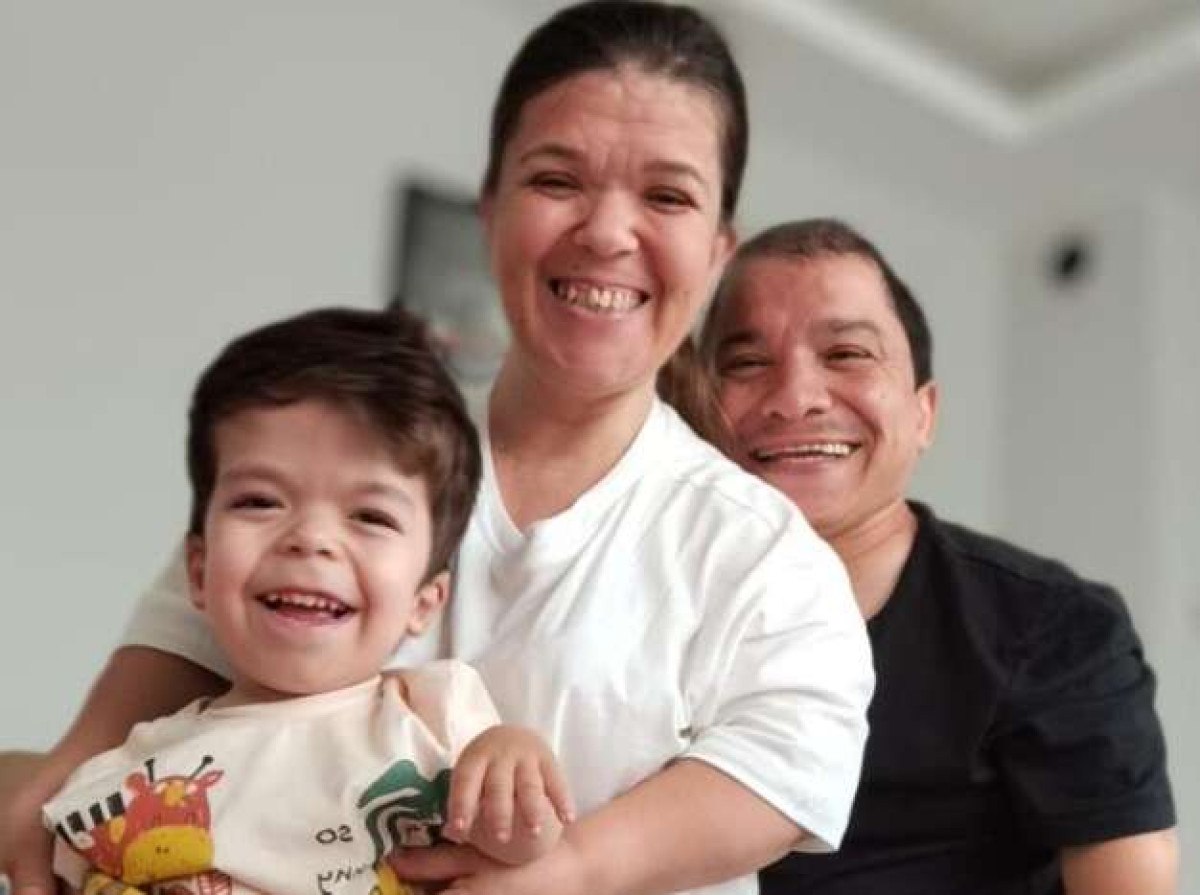 fenomen ciftin evlat acisi 5 yasindaki ogullari vefat etti 1 J18zsp7Q