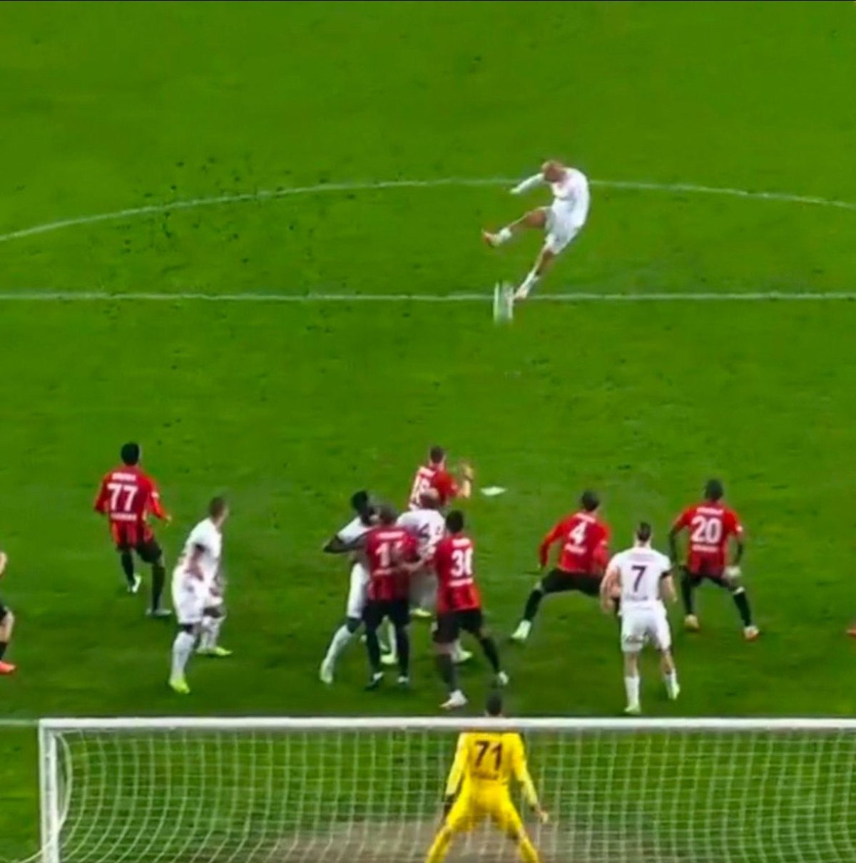 Gaziantep FK'dan Galatasaray'ın golüne itiraz! 2 gaziantep fkdan galatasarayin golune itiraz 1 YFGACtfb