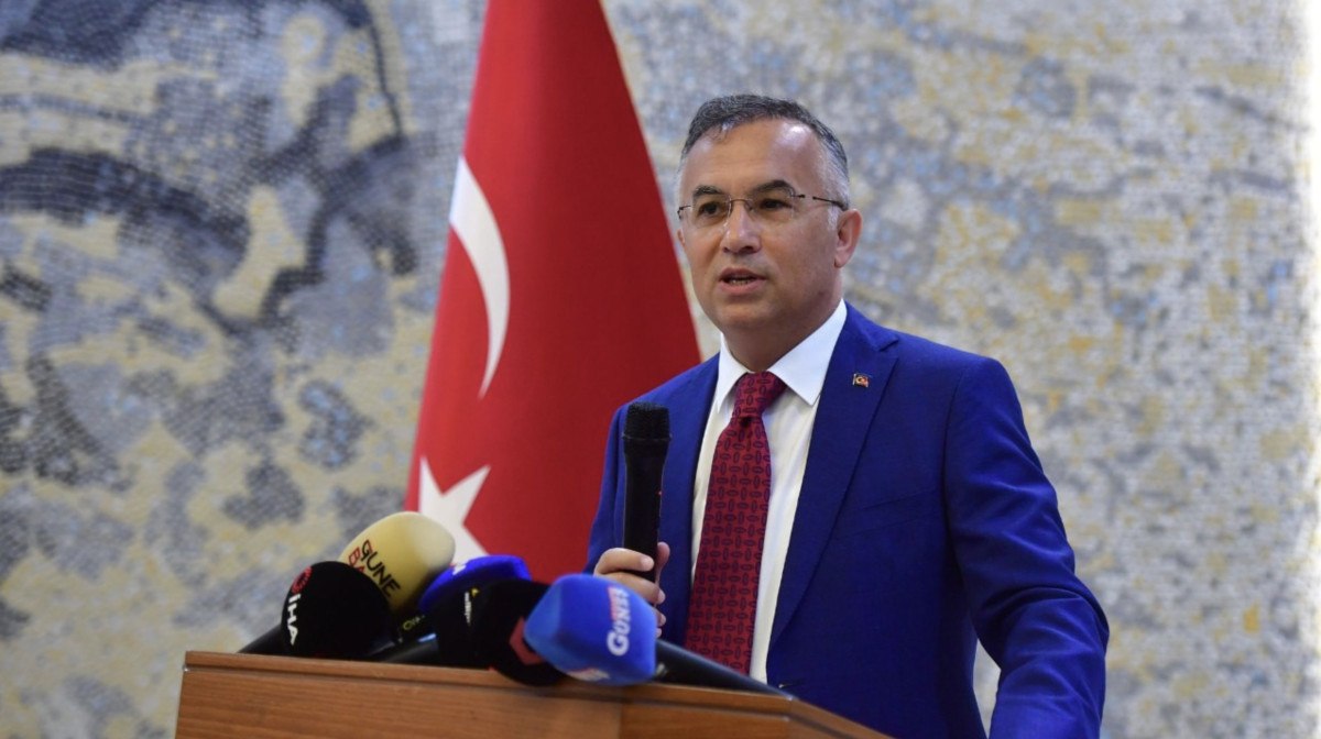 gaziantep valisi kemal ceber deprem yatirimlari 2025te tamamlanacak 1 nlr3cZkf