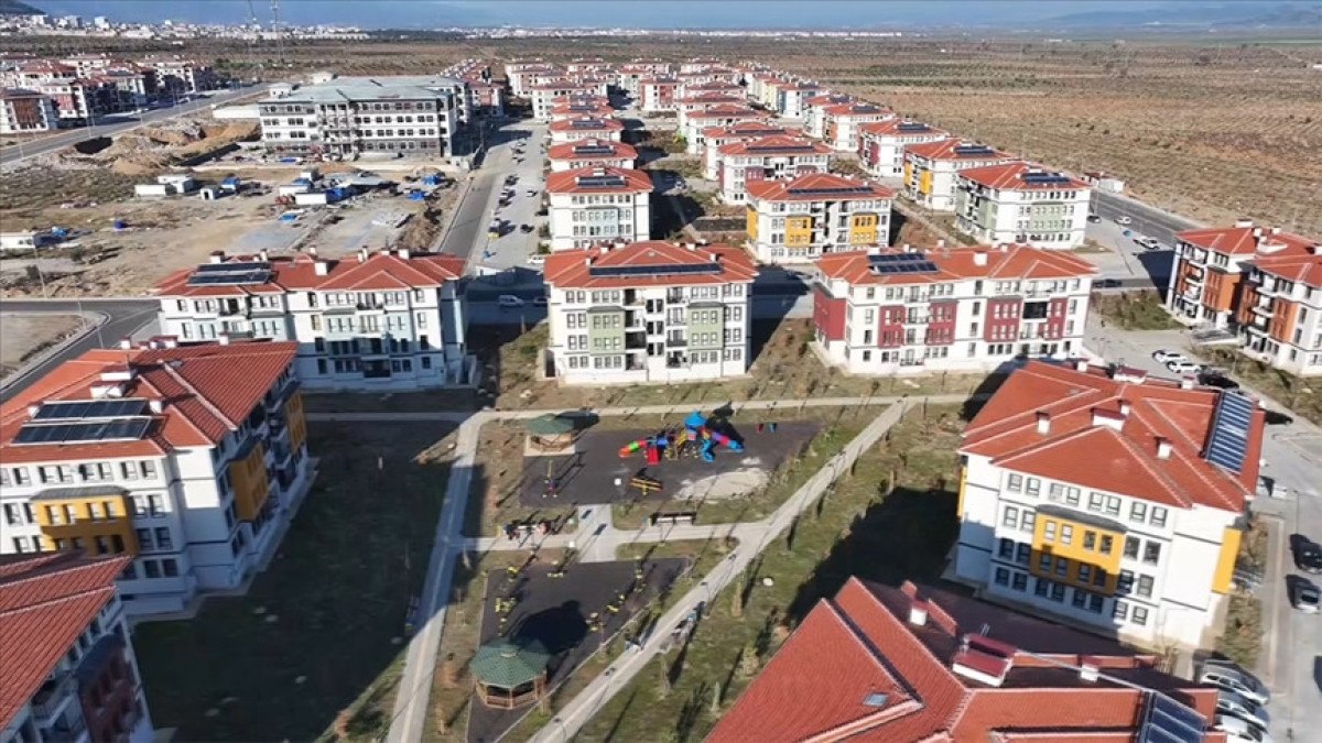 gaziantep valisi kemal ceber deprem yatirimlari 2025te tamamlanacak 2 1au7BYTF