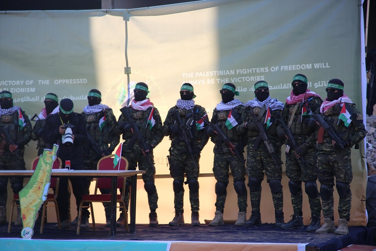 gazzede ucuncu rehine takasi hamas esirleri teslim etti 2 NLveM3Lm