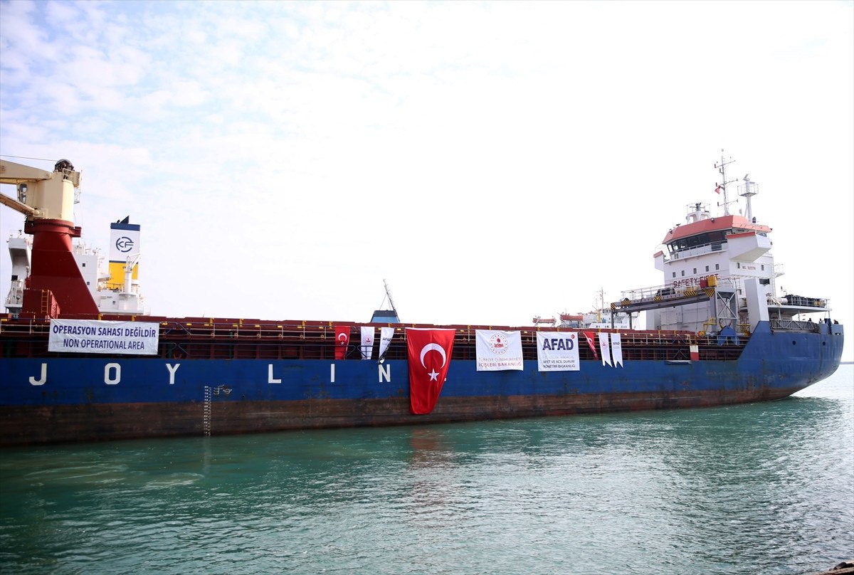 gazzeye insani yardim ulastiracak 15 iyilik gemisi mersinden ugurlandi 0