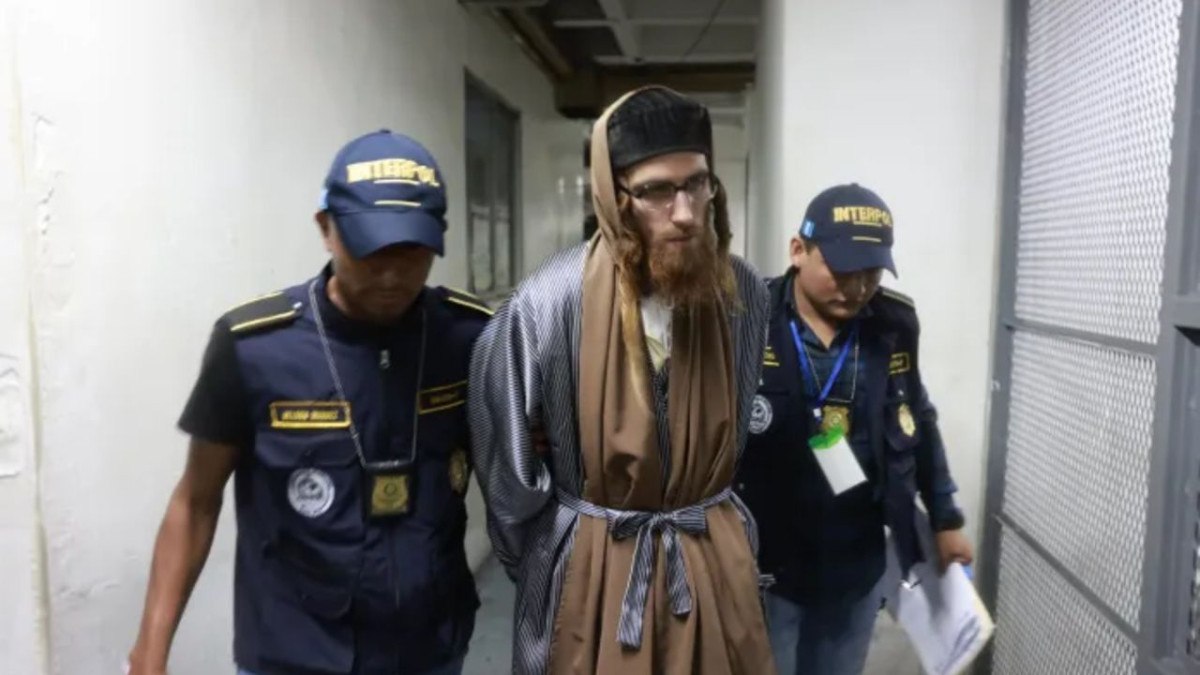 guatemalada pedofil yahudi tarikatin liderlerinden yoel alter tutuklandi 0 b2gQTu5S