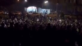 hatayda depremzedelerden ayrilik sarkisi PtYWVYVf